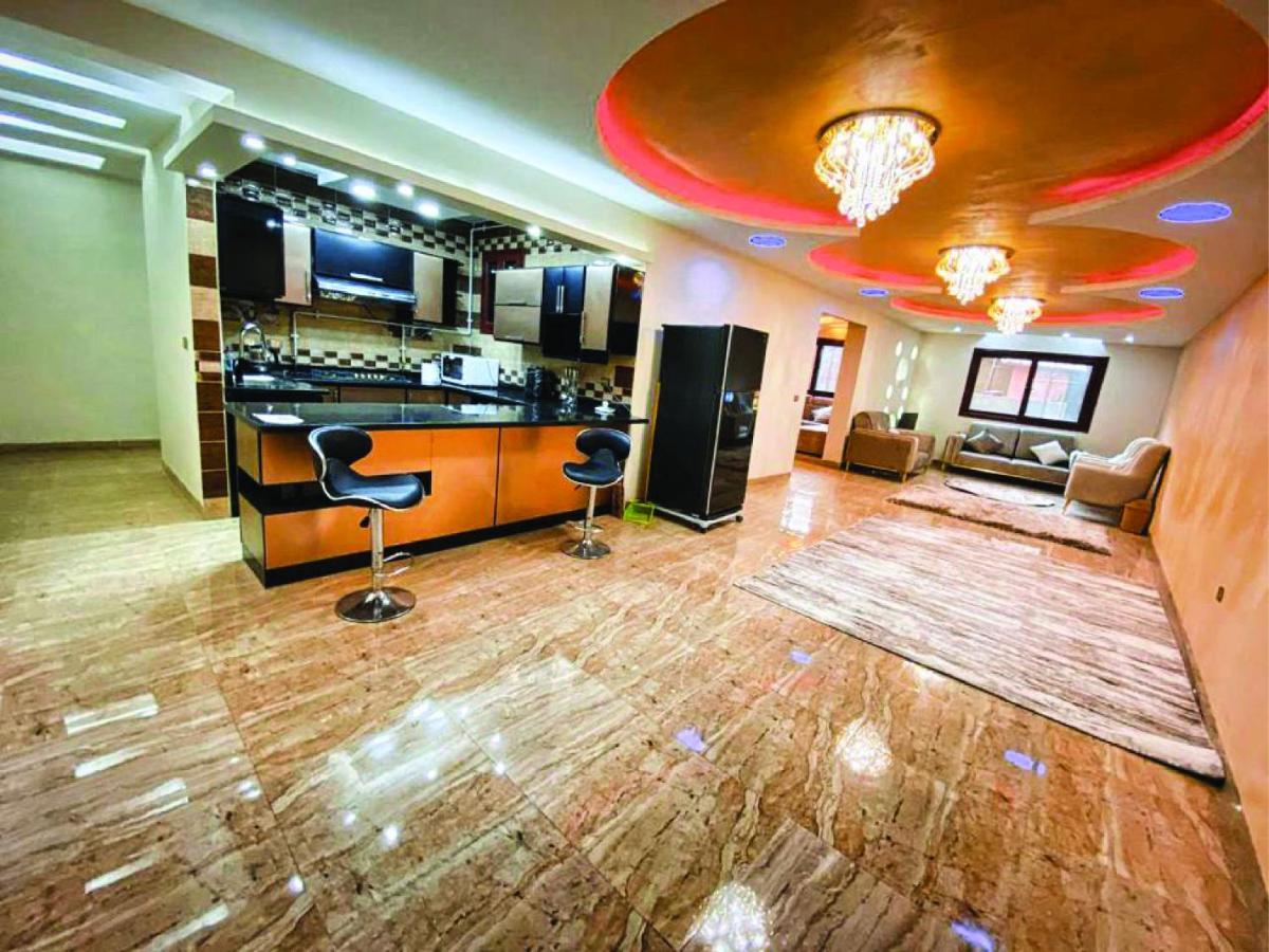 Pyramids Cleopatra Luxurious Apartment