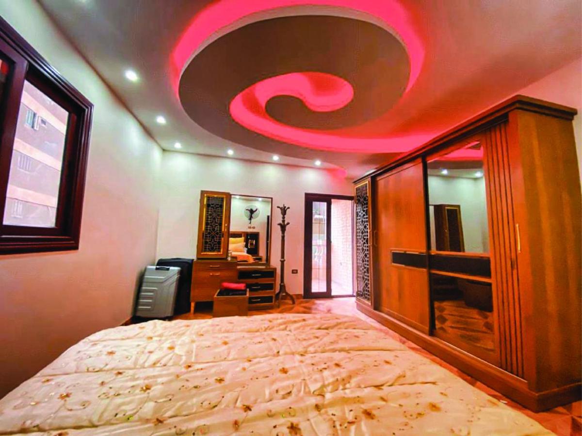 Pyramids Cleopatra Luxurious Apartment